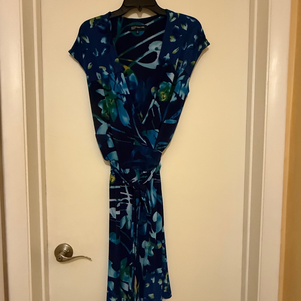 JONES NEW YORK CLASSIC DRESS